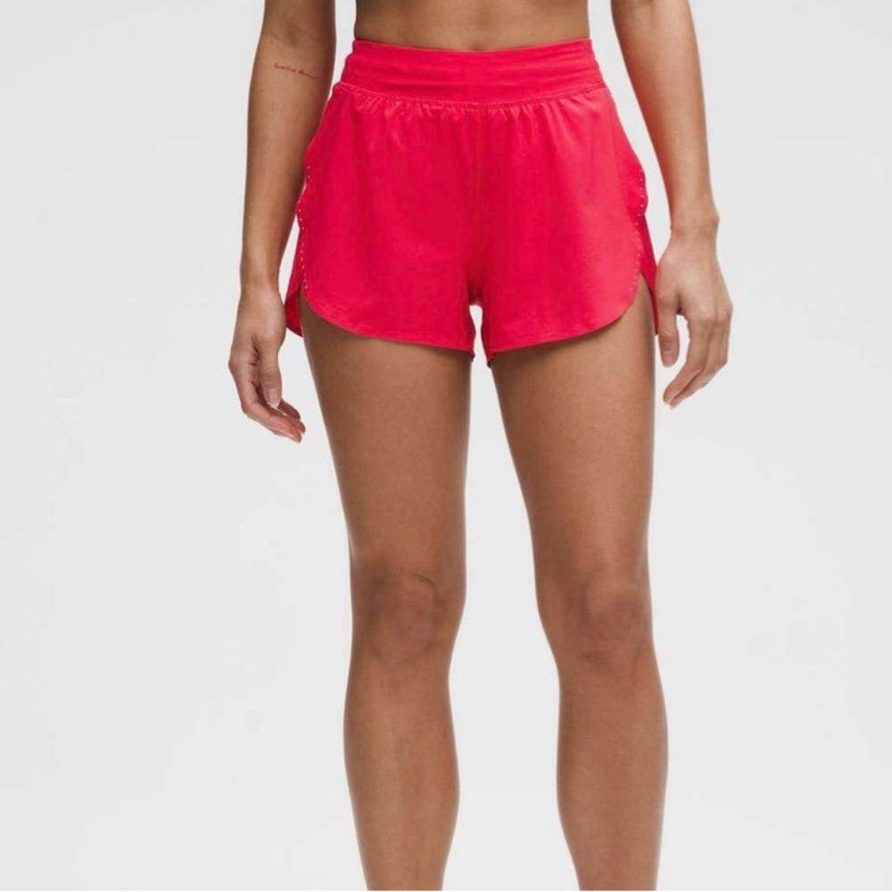 Lululemon Fast and Free High-Rise Classic-Fit Split Hem Short 3”